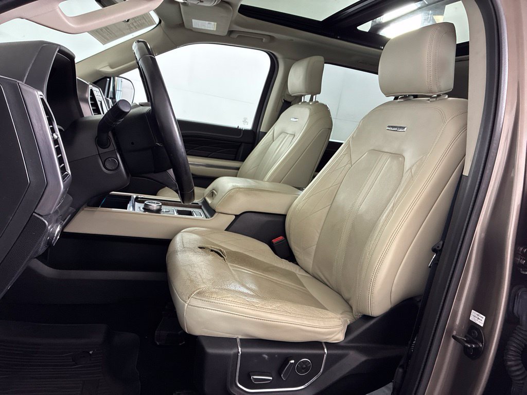 Used 2019 Ford Expedition Max Platinum RWD image 20