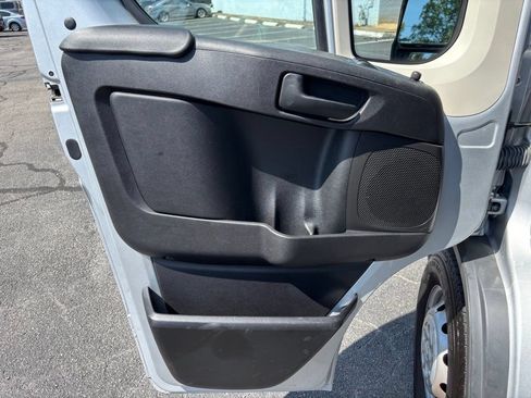 Used 2016 RAM ProMaster 1500 w/ Interior Convenience Group FWD image 18