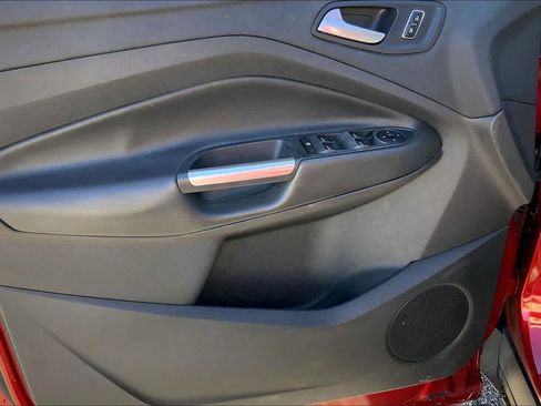 Used 2016 Ford Escape SE w/ Equipment Group 201A image 21