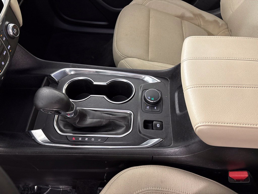 Certified 2022 Chevrolet Traverse LS FWD image 46