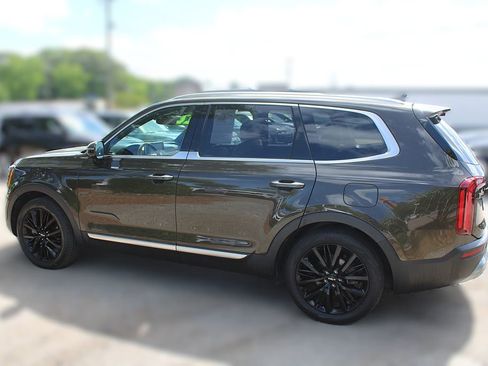 Used 2022 Kia Telluride SX w/ Towing Package FWD image 14