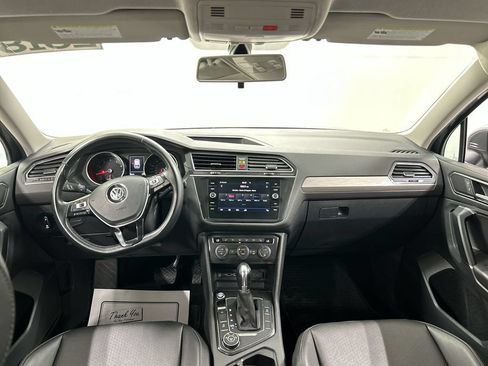 Used 2018 Volkswagen Tiguan SE w/ 3rd Row Seat Package AWD/4WD image 18