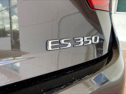 Used 2014 Lexus ES 350 w/ Luxury Package FWD image 28