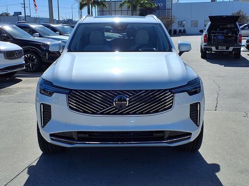 New 2026 Volvo XC90 B6 Ultra image 2