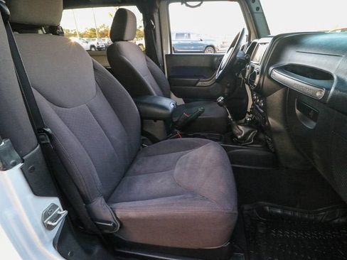 Used 2015 Jeep Wrangler Sport AWD/4WD image 20
