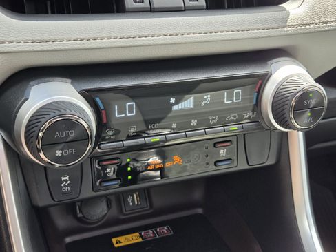 Certified 2025 Toyota RAV4 Limited w/ Advanced Technology Package image 15