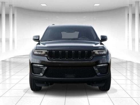 New 2025 Jeep Grand Cherokee Limited w/ Black Appearance Package image 6