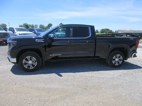 New 2026 GMC Sierra 1500 SLE AWD/4WD image 11