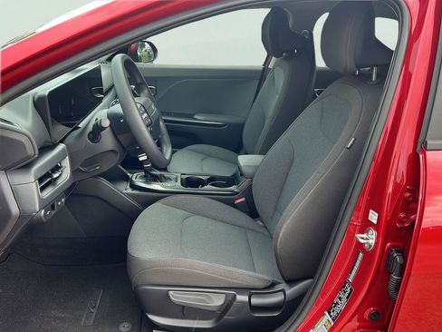 Used 2025 Kia K4 FWD image 7