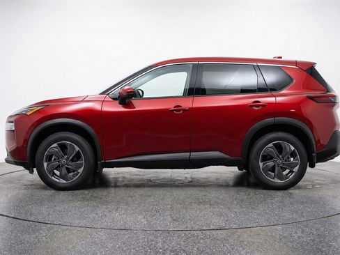 Used 2025 Nissan Rogue SV image 5