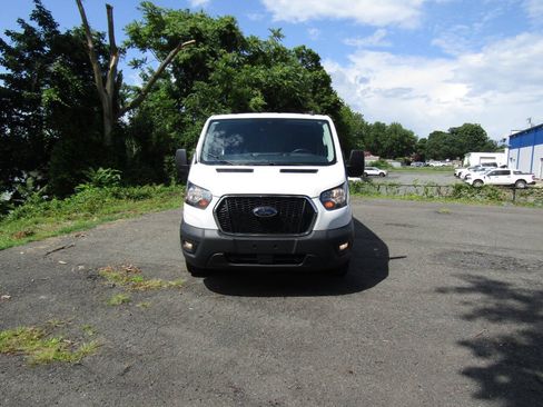 Used 2024 Ford Transit 250 Low Roof w/ Exterior Upgrade Package RWD image 39
