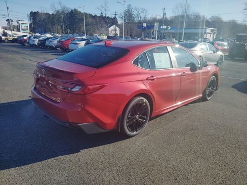 New 2026 Toyota Camry SE w/ Convenience Package image 3