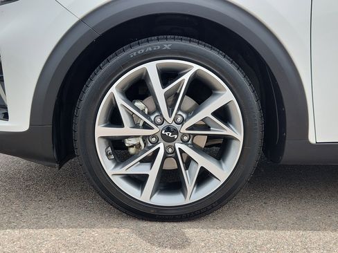 Used 2022 Kia Niro Touring Special Edition image 16