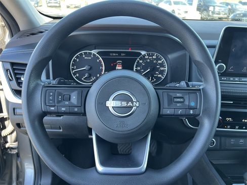 Certified 2023 Nissan Rogue SV image 9