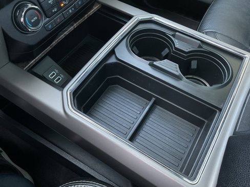 Used 2018 Ford F250 Lariat w/ Lariat Ultimate Package image 53