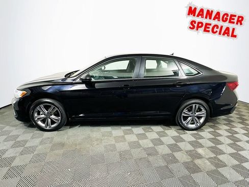 Used 2024 Volkswagen Jetta SE FWD image 5