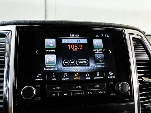 Used 2021 Nissan Titan SV w/ SV Convenience Package AWD/4WD image 25
