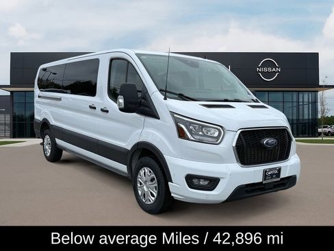 Used 2023 Ford Transit 350 XLT image 3