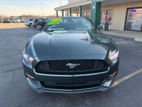Used 2016 Ford Mustang Convertible image 8