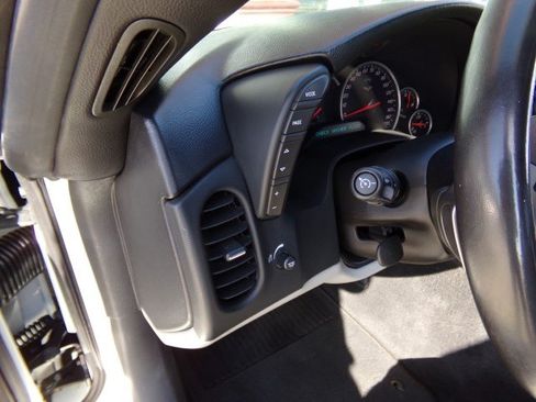 Used 2010 Chevrolet Corvette Coupe w/ Preferred Equipment Group RWD image 16