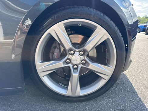 Used 2017 Chevrolet Camaro SS RWD image 28