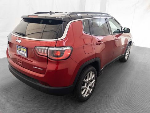 Used 2025 Jeep Compass Limited image 7