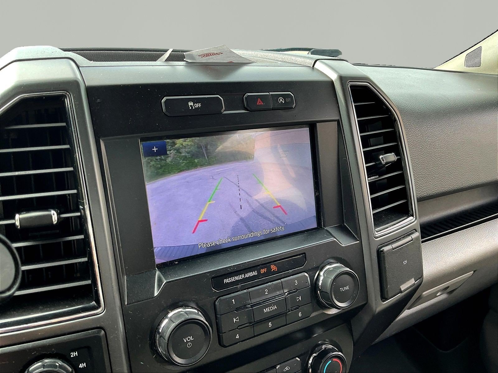 Used 2019 Ford F150 XLT w/ Equipment Group 302A Luxury AWD/4WD image 15