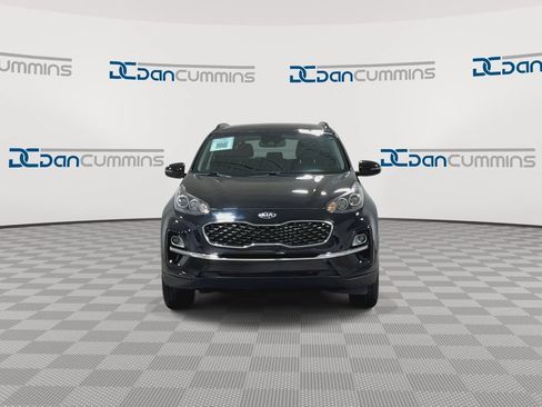 Used 2022 Kia Sportage EX AWD/4WD image 3