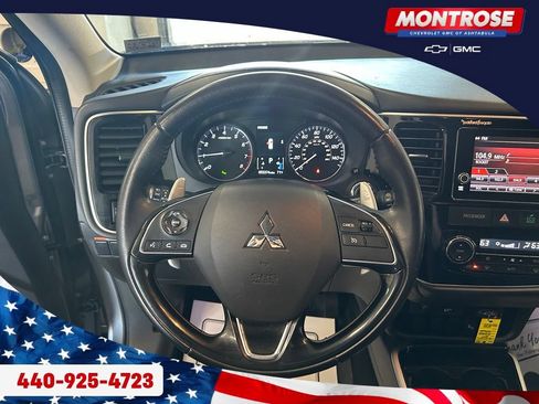 Used 2017 Mitsubishi Outlander GT AWD/4WD image 14