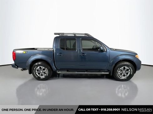 Used 2017 Nissan Frontier PRO-4X w/ Pro-4x Luxury Package AWD/4WD image 4