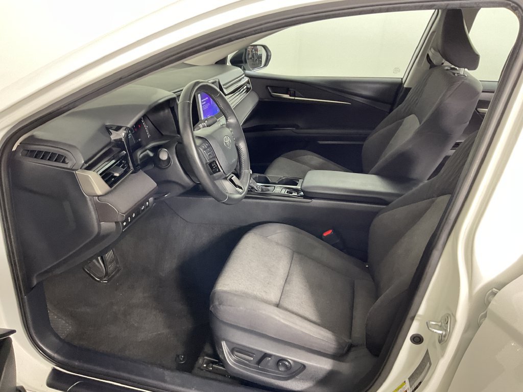 Used 2025 Toyota Camry LE w/ Convenience Package AWD/4WD image 17