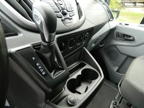 Used 2019 Ford Transit 150 XLT RWD image 19