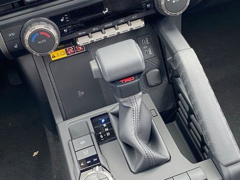 New 2026 Toyota 4Runner Limited AWD/4WD image 21
