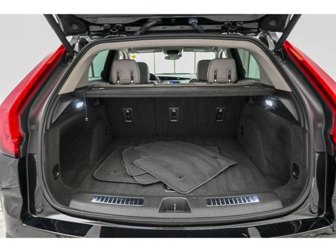 Certified 2023 Cadillac XT4 Premium Luxury image 49