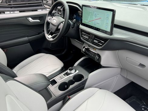 New 2026 Ford Escape Platinum w/ Premium Technology Package image 10