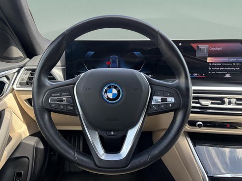 Used 2023 BMW i4 eDrive35 w/ Premium Package image 9