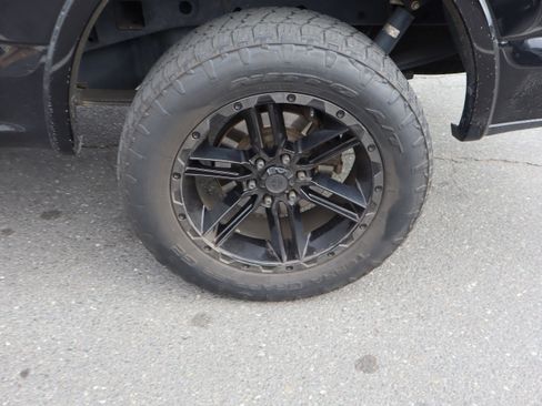 Used 2018 Ford F150 Lariat w/ Equipment Group 502A Luxury image 41