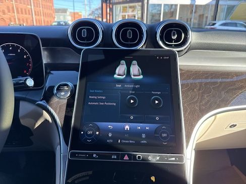 Certified 2026 Mercedes-Benz GLC 300 4MATIC image 31