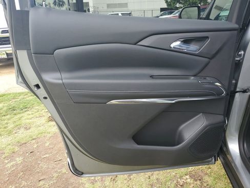 New 2026 Chevrolet Traverse LT w/ Driver Confidence Package image 16