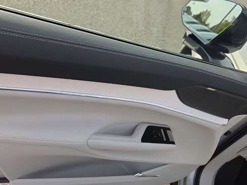 New 2025 Volvo EX90 Ultra w/ Protection Package Premier image 3