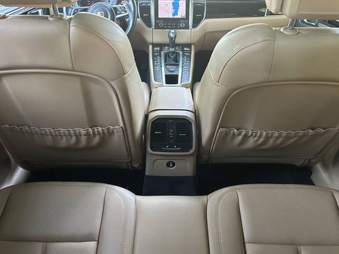 Used 2018 Porsche Macan S AWD/4WD image 17