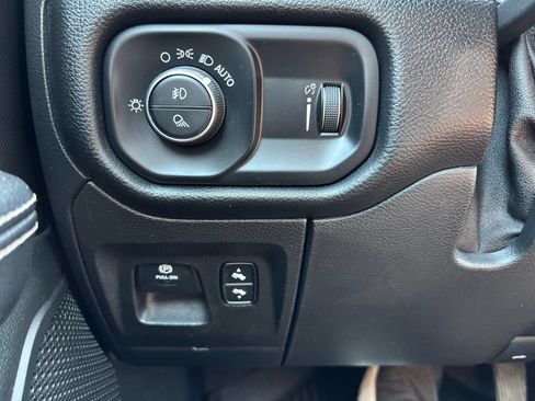 Used 2020 RAM 1500 Rebel AWD/4WD image 37