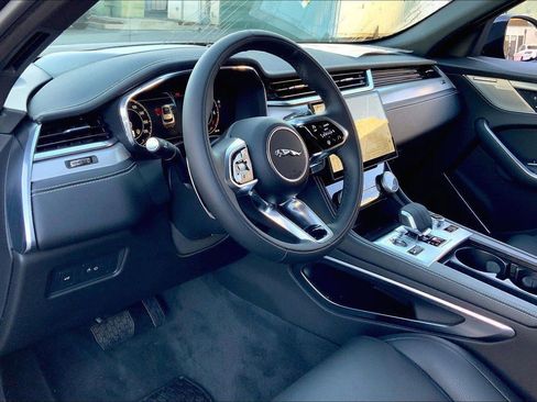 New 2025 Jaguar F-PACE R-Dynamic S AWD/4WD image 2