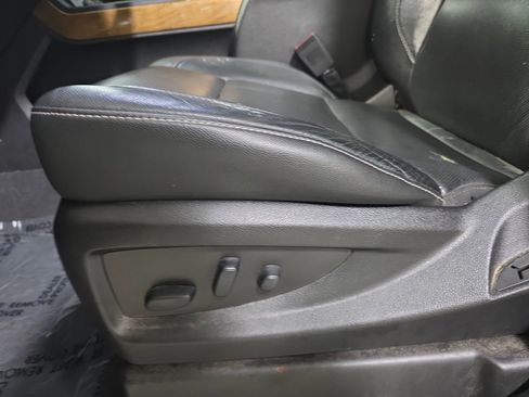 Used 2018 Chevrolet Silverado 1500 LTZ w/ Sport Package AWD/4WD image 28