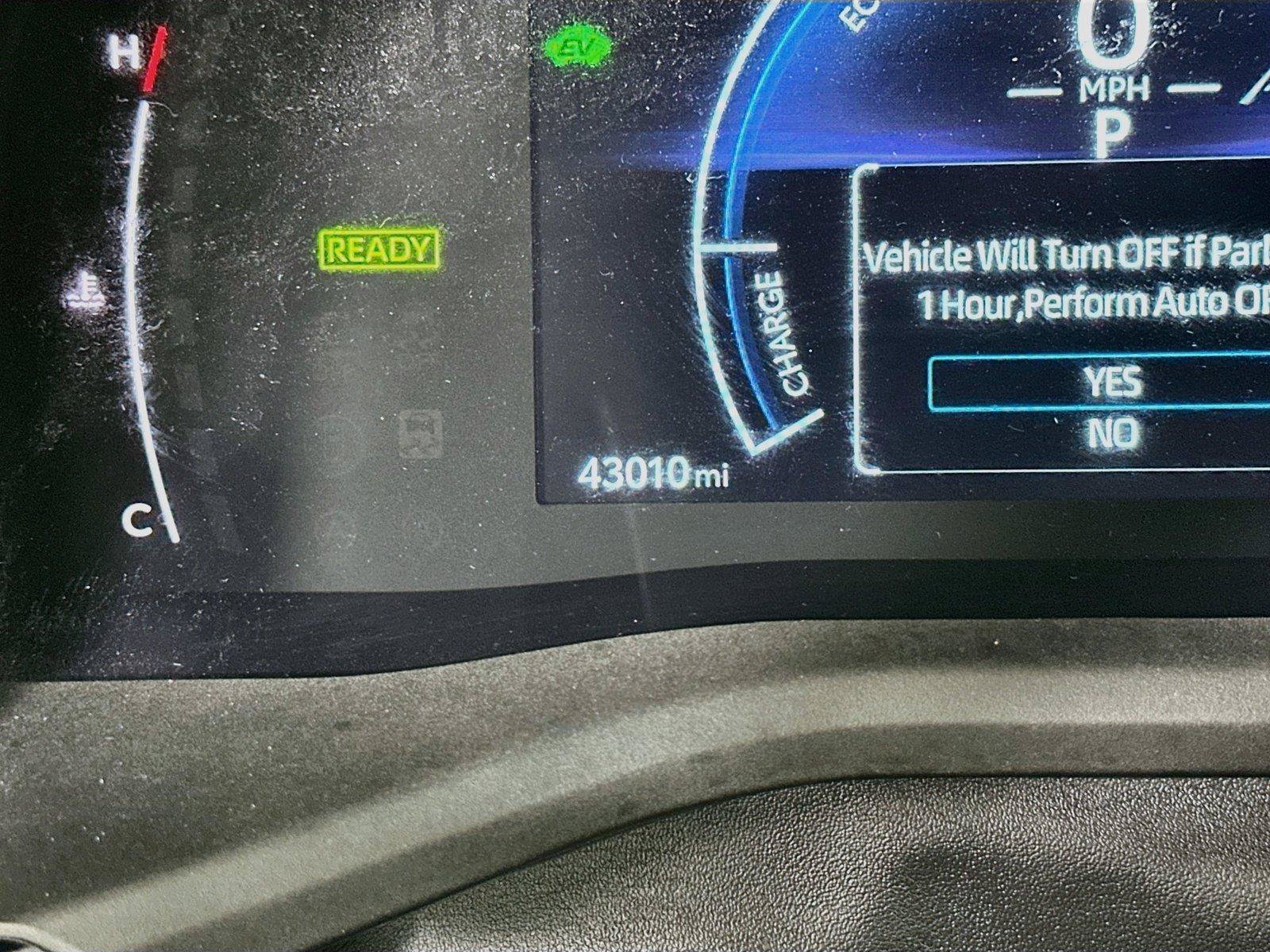 Used 2025 Toyota Camry SE FWD image 18
