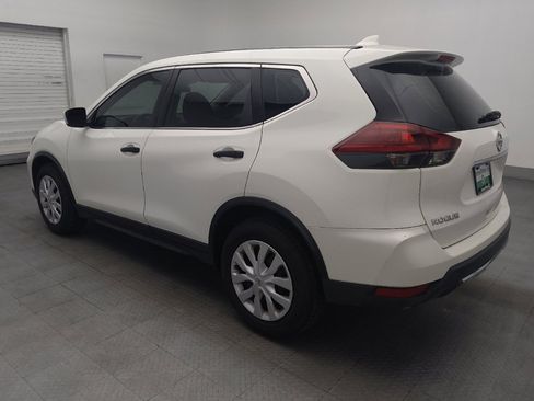 Used 2019 Nissan Rogue S FWD image 3
