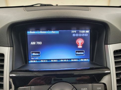 Used 2015 Chevrolet Cruze LT w/ Technology Package FWD image 25