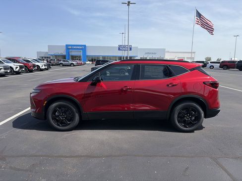 New 2026 Chevrolet Blazer LT w/ Convenience Package AWD/4WD image 8