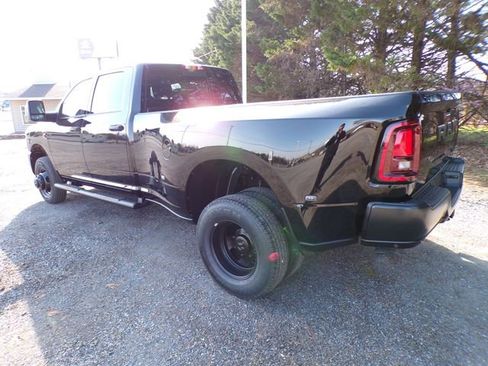 New 2026 RAM 3500 Tradesman AWD/4WD image 3