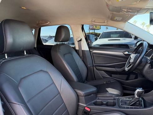 Used 2023 Volkswagen Jetta SE FWD image 29